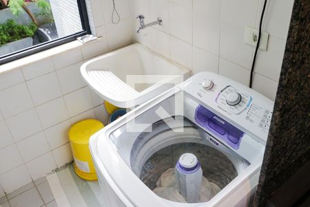 Apartamento à venda com 132m², 4 quartos e 2 vagas Apartamento à venda com 132m², 4 quartos e 2 vagasÁrea de Serviço