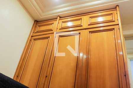 Apartamento à venda com 132m², 4 quartos e 2 vagas Apartamento à venda com 132m², 4 quartos e 2 vagasQuarto 2