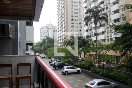 Apartamento à venda com 132m², 4 quartos e 2 vagas Apartamento à venda com 132m², 4 quartos e 2 vagasVista da Varanda