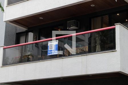 Apartamento à venda com 132m², 4 quartos e 2 vagas Apartamento à venda com 132m², 4 quartos e 2 vagasFachada