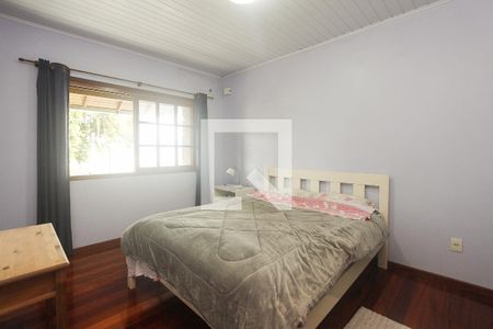 Casa à venda com 265m², 4 quartos e 3 vagas Casa à venda com 265m², 4 quartos e 3 vagasSuite