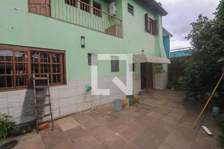 Casa à venda com 265m², 4 quartos e 3 vagas Casa à venda com 265m², 4 quartos e 3 vagasPatio