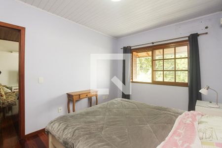 Casa à venda com 265m², 4 quartos e 3 vagas Casa à venda com 265m², 4 quartos e 3 vagasSuite
