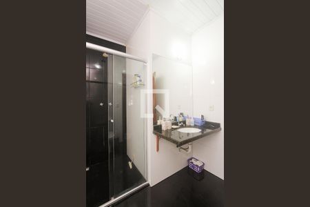 Casa à venda com 265m², 4 quartos e 3 vagas Casa à venda com 265m², 4 quartos e 3 vagasBanheiro suite