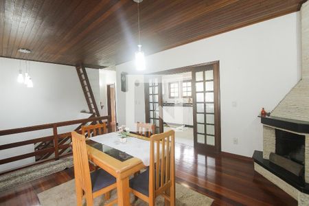 Sala de estar de casa à venda com 4 quartos, 265m² em Sarandi, Porto Alegre