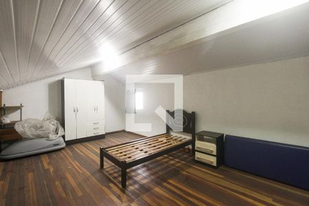 Casa à venda com 265m², 4 quartos e 3 vagas Casa à venda com 265m², 4 quartos e 3 vagasQuarto 4