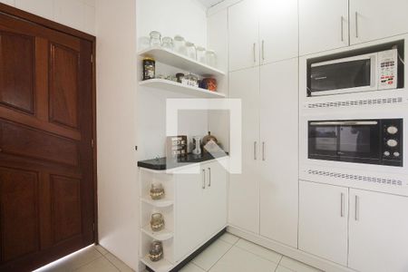 Casa à venda com 265m², 4 quartos e 3 vagas Casa à venda com 265m², 4 quartos e 3 vagasCozinha