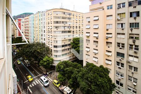 Vista Sala de apartamento para alugar com 3 quartos, 98m² em Copacabana, Rio de Janeiro
