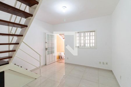 Sala de casa de condomínio para alugar com 2 quartos, 55m² em Vila São Jorge, Nova Iguaçu
