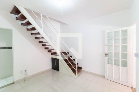 Sala de casa de condomínio para alugar com 2 quartos, 55m² em Vila São Jorge, Nova Iguaçu
