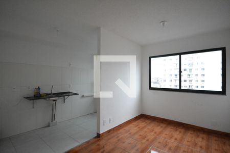 Sala de apartamento à venda com 2 quartos, 45m² em Váz Lobo, Rio de Janeiro