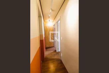 Corredor de apartamento para alugar com 2 quartos, 60m² em Lapa, São Paulo