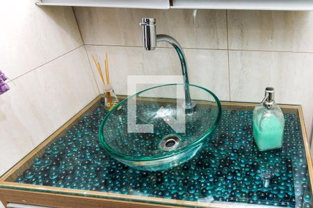 Apartamento à venda com 70m², 3 quartos e 1 vaga Apartamento à venda com 70m², 3 quartos e 1 vagaSuíte banheiro