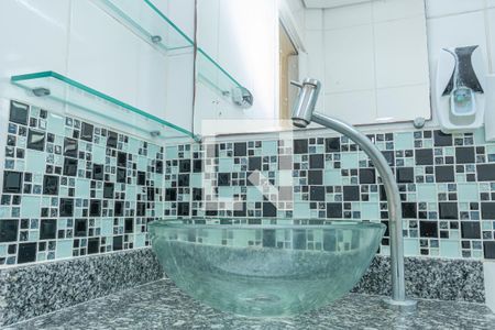 Detalhe Banheiro de apartamento para alugar com 1 quarto, 35m² em Bosque, Campinas