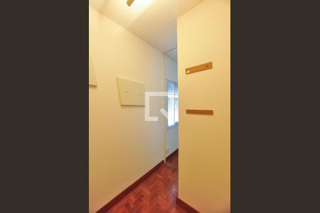 Apartamento para alugar com 135m², 2 quartos e 1 vaga Apartamento para alugar com 135m², 2 quartos e 1 vagaCloset da suíte