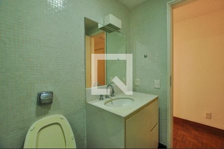 Apartamento para alugar com 135m², 2 quartos e 1 vaga Apartamento para alugar com 135m², 2 quartos e 1 vagaBanheiro Corredor