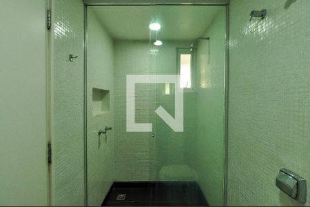 Apartamento para alugar com 135m², 2 quartos e 1 vaga Apartamento para alugar com 135m², 2 quartos e 1 vagaBanheiro da Suíte