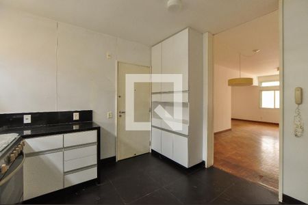Apartamento para alugar com 135m², 2 quartos e 1 vaga Apartamento para alugar com 135m², 2 quartos e 1 vagaCozinha