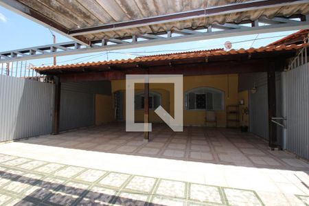 Casa à venda com 100m², 4 quartos e 4 vagasGaragem