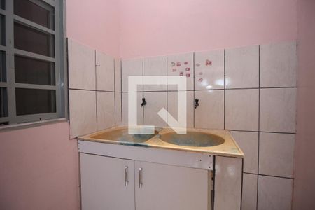 Casa à venda com 100m², 4 quartos e 4 vagasÁrea de Serviço 2