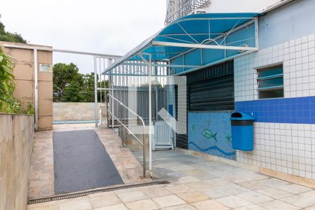 Apartamento à venda com 140m², 2 quartos e 1 vaga Apartamento à venda com 140m², 2 quartos e 1 vagaÁrea comum - Piscina