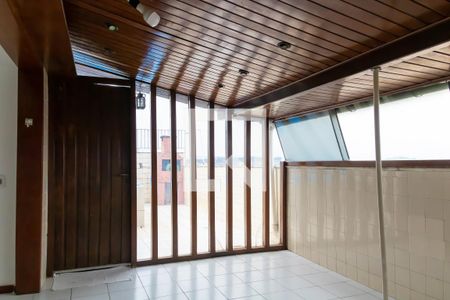 Apartamento à venda com 140m², 2 quartos e 1 vaga Apartamento à venda com 140m², 2 quartos e 1 vagaSala da cobertura