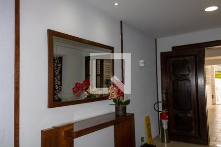 Apartamento à venda com 140m², 2 quartos e 1 vaga Apartamento à venda com 140m², 2 quartos e 1 vagaPortaria