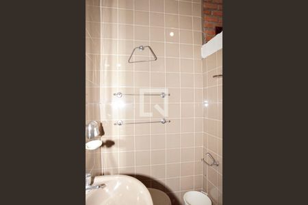 Casa para alugar com 385m², 4 quartos e 3 vagasBanheiro 1