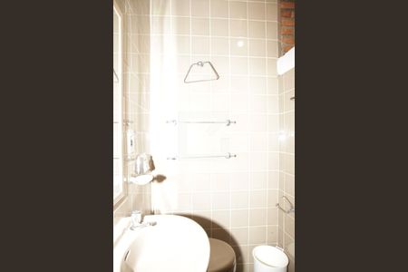 Casa para alugar com 385m², 4 quartos e 3 vagasBanheiro 1