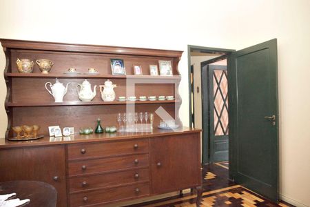 Casa para alugar com 385m², 4 quartos e 3 vagasSala de TV