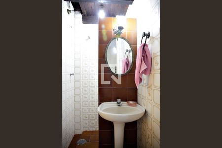 Casa para alugar com 385m², 4 quartos e 3 vagasBanheiro 2