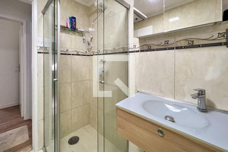 Apartamento à venda com 77m², 2 quartos e 1 vagaBanheiro 