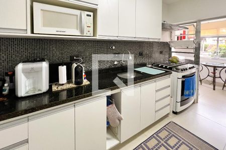Apartamento à venda com 77m², 2 quartos e 1 vagaCozinha 