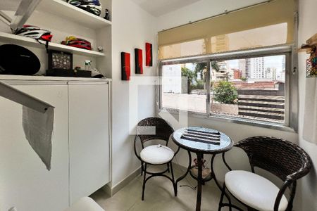 Apartamento à venda com 77m², 2 quartos e 1 vagaCopa 