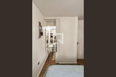 Apartamento à venda com 77m², 2 quartos e 1 vagaQuarto 