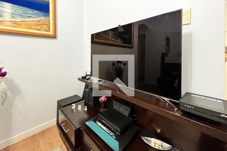 Apartamento à venda com 77m², 2 quartos e 1 vagaSala 