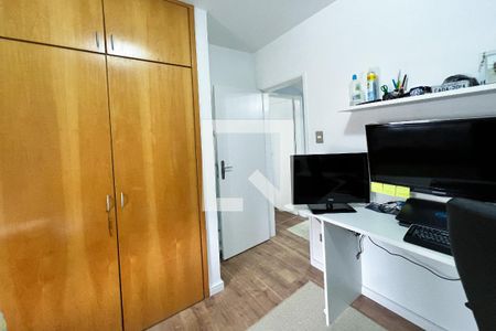 Apartamento à venda com 77m², 2 quartos e 1 vagaQuarto 2