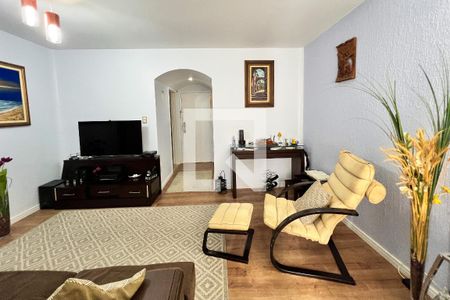 Sala  de apartamento à venda com 2 quartos, 77m² em Indianópolis, São Paulo