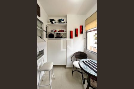 Apartamento à venda com 77m², 2 quartos e 1 vagaCopa 