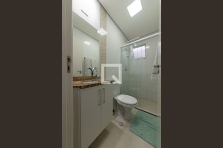 Casa à venda com 62m², 2 quartos e 2 vagasSuíte