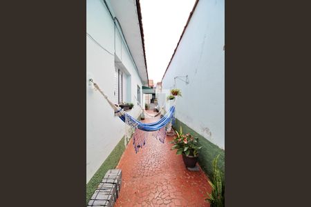 Casa à venda com 300m², 4 quartos e 2 vagasCorredor externo