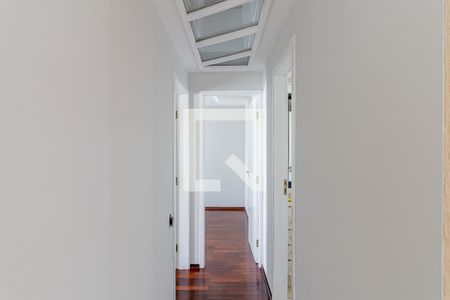 Corredor de apartamento à venda com 2 quartos, 58m² em Parque Bristol, São Paulo