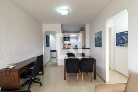Apartamento à venda com 72m², 2 quartos e 2 vagas Apartamento à venda com 72m², 2 quartos e 2 vagasSala