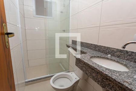 Banheiro de casa de condomínio para alugar com 1 quarto, 27m² em Centro, Diadema