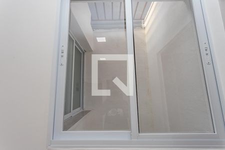 Janela da sala de casa de condomínio para alugar com 1 quarto, 27m² em Centro, Diadema