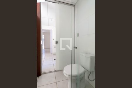 Studio para alugar com 35m², 1 quarto e 1 vaga Studio para alugar com 35m², 1 quarto e 1 vagaBanheiro