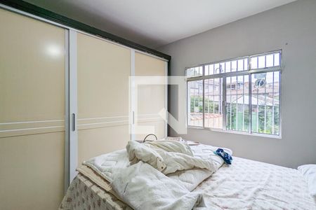 Casa à venda com 100m², 5 quartos e 2 vagasQuarto 2