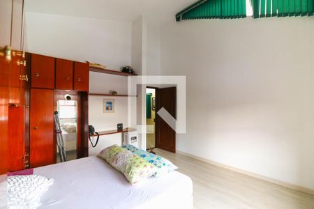 Casa à venda com 357m², 4 quartos e 6 vagasQuarto 4