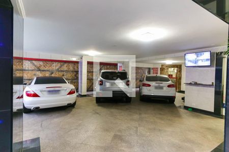 Casa à venda com 357m², 4 quartos e 6 vagasGaragem