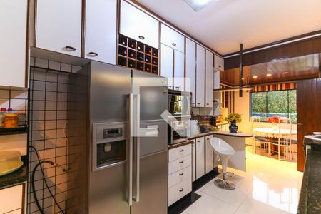 Casa à venda com 357m², 4 quartos e 6 vagasCozinha